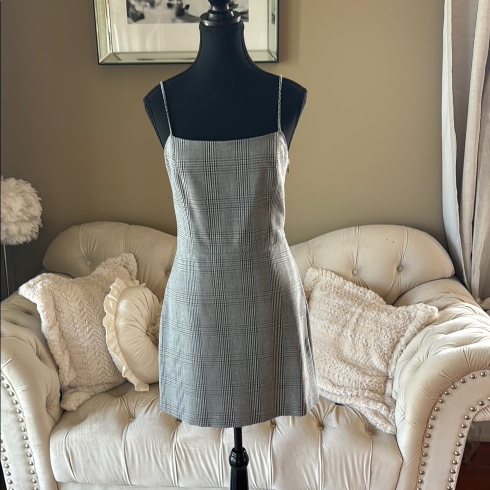 Elegant Gray Plaid Dress